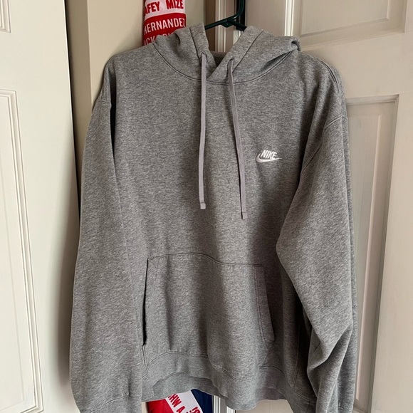 Men’s Nike Hoodie - Picture 1 of 3